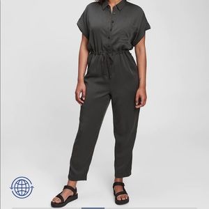 Women’s jumpsuit